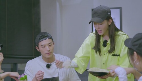《哎呀好身材》彩蛋：“涮菜工”上线！火锅局张天爱主动为大家涮肉太贴心!