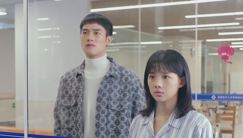 《满满喜欢你》第29集看点：小满撞见左岸孙安宁“亲热”？