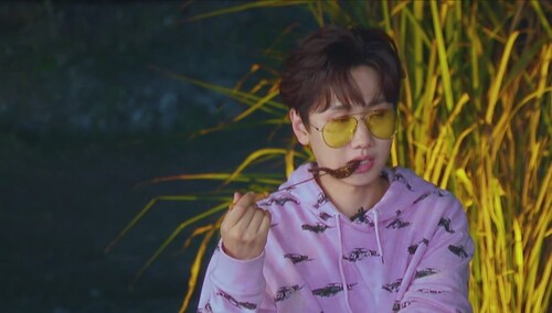 汪苏泷不敢吃？管栎烤泥鳅获好评