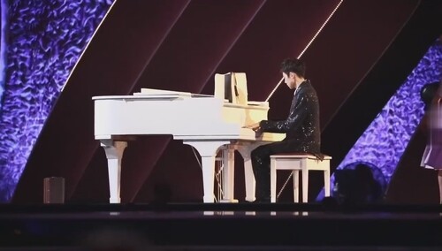 王源钢琴表演focus 欢迎欣赏世界顶级音乐学府伯克利学子王源的演奏