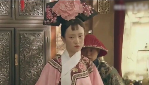 张檬被内涵整容后，被曝疑与小五金恩圣交往，被指再次插足他人婚姻？