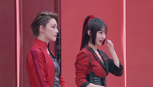 张馨予李菲儿争《哪吒》选曲权 董洁陈小纭主动加入《来》