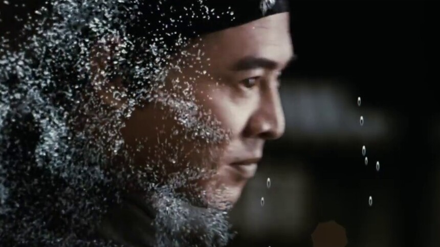 《英雄》片段：甄子丹李连杰意念决斗 一剑斩银枪