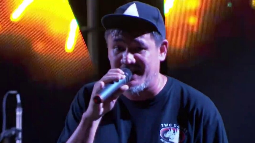 2016广州长隆春浪音乐节：猴子飞行员《再远一点》