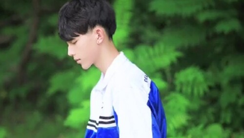 “桂花糕小王子”郭俊辰卸下偶像包袱大跳《good boy》
