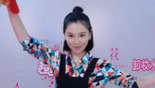 2016超级女声芒果主战场云海选：160337号徐菁遥《High歌》