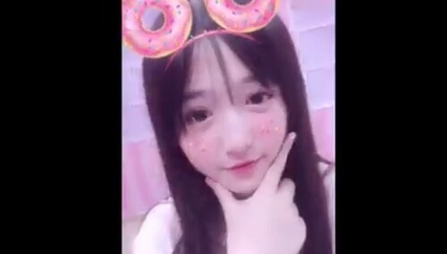 《夏日甜心》番外篇：四千年一遇美少女费沁源甜甜圈加油舞