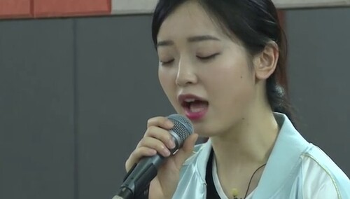 萌的不要不要的！金雯昕娃音演绎《在水一方》断柔肠