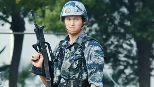 孙杨黄子韬承包《真男2》99%俯卧撑 俯卧撑我只服“杨桃兄弟”