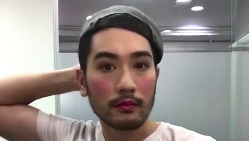 《情遇曼哈顿》“男朋友化妆比我美”大赛  情遇胡须“美女”高以翔