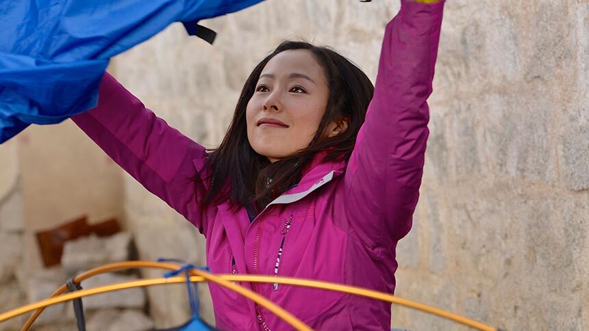 《七十七天》口碑特辑 尔冬升盛赞年度最美匠心影片