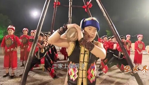 苏木绰：土家榨油庆团聚