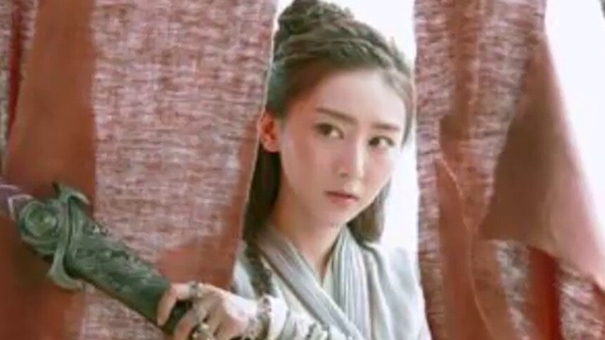 【谈资好八卦】19岁的赵艺，居然是这样迷人的紫霞