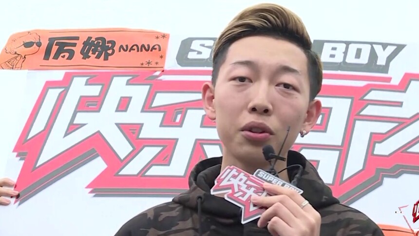 低到难以置信！高颜值低音炮开唱苏到厉娜腿软