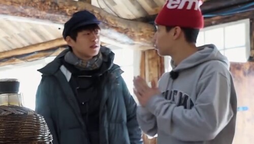 最宝贵的当然是小H!  大勋王倩“反套路”拥抱惊呆大华