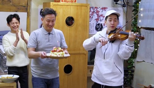 满满都是爱！H4为白百何制作生日惊喜
