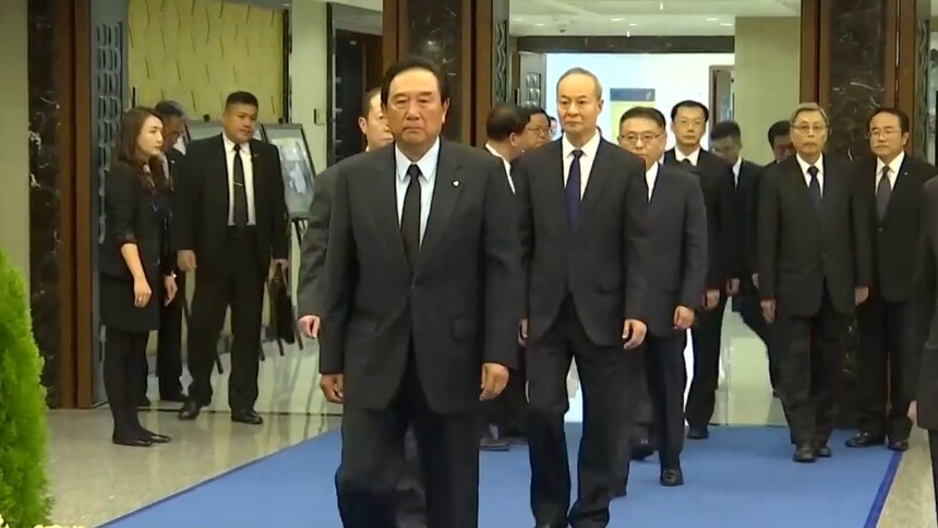 海协会原会长陈云林赴台吊唁江丙坤先生