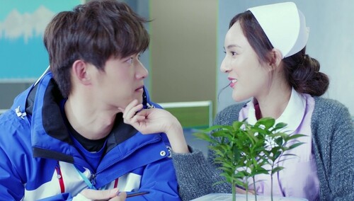 东山遭女同事强行套路 晓晴白眼都快翻上天了