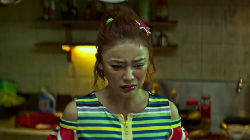 《龙虾刑警》片段：袁姗姗的美丽妆容被王千源嘲笑