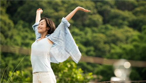 《遇见你真好》定档大年初一 顾长卫首次尝试青春爱情轻喜剧