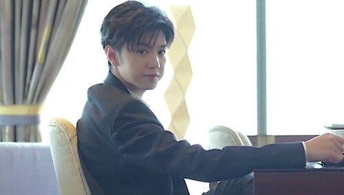 【InStyle优家画报】InStyle年度偶像盛典 陈哲远红毯前一刻