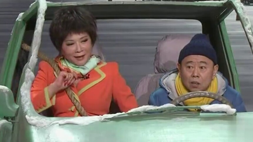 毒舌蔡明又吐槽潘长江了：我和他结婚，还是因为那坚不可摧的同情！
