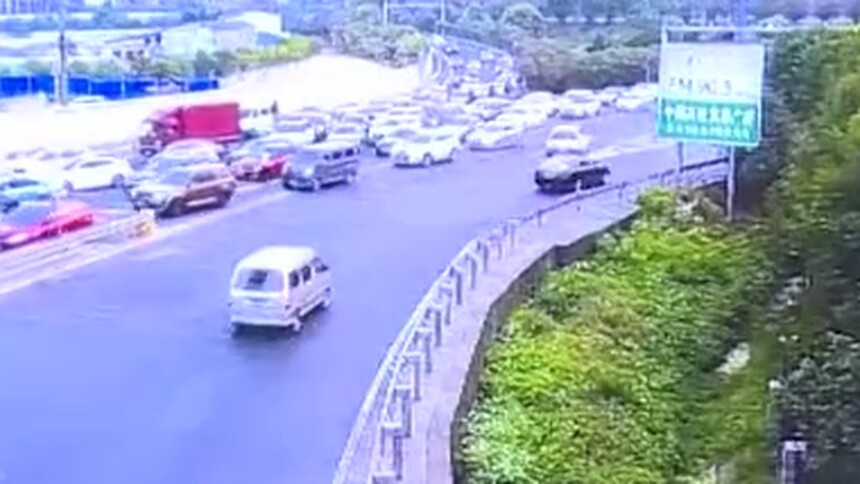 湖南：端午小长假全省返程路况 连线记者李曦瑶