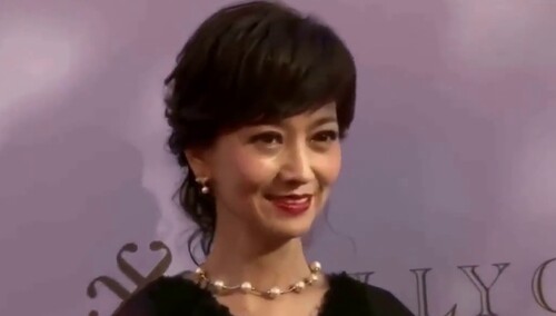 【娱闻壹姐】赵雅芝机智回复鹿晗：白娘子不穿秋裤 你可以穿