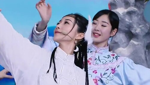 《快乐大本营》3月24日看点：何老师悲情寻女 韩雪杨蓉谁才是真正“富二代”？