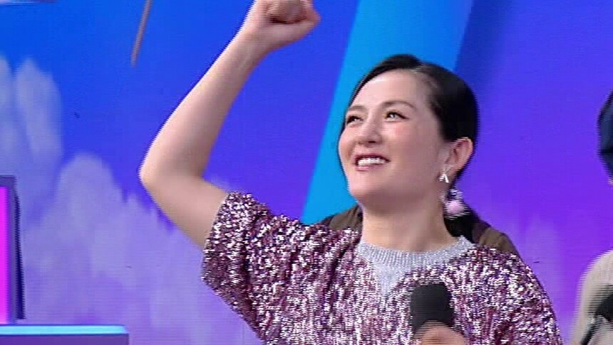 一提张杰谢娜就嗨了！娜姐唱《逆战》，舞蹈跳的略显浮夸啊