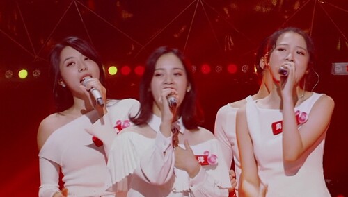 高颜值迷妹表白林俊杰《因你而在》，和声超酥麻