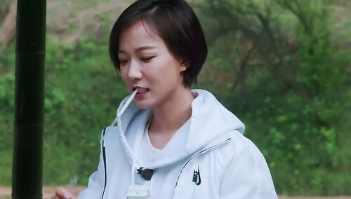 向往2独家彩蛋：张子枫见王珞丹叫“丹丹阿姨”，巴图叫“奶奶”，什么辈分？