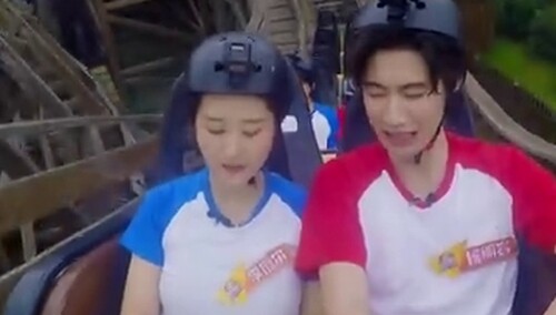 过山车上抢答题？  李璐尔心如止水，侯朋岩马思超吓到叫妈妈!