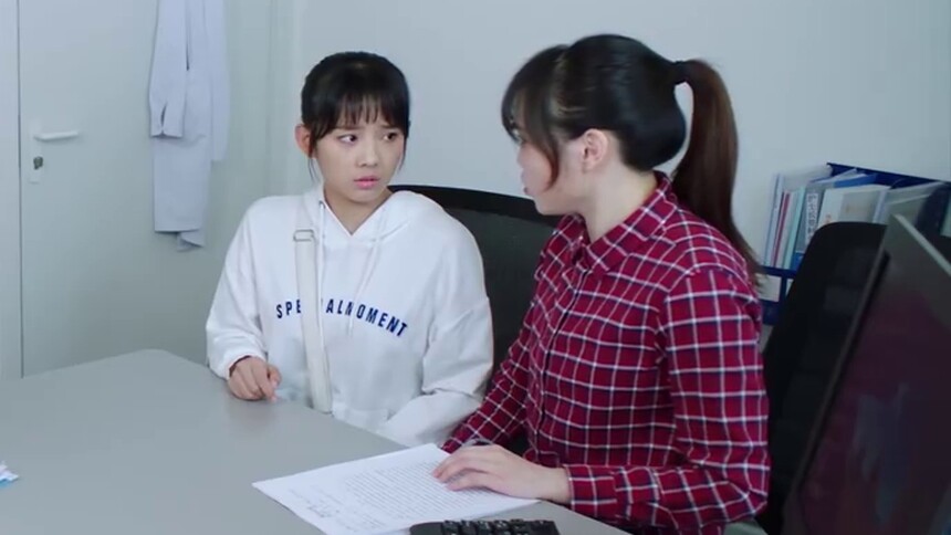 沈晨阳“讨好”顾小满 暗自赞助手术费