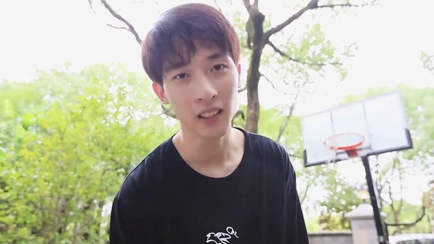 【刘阳Cary】大鼻孔的23天vlog：第一天，厚脸皮挑战，去完成千奇百怪的挑战