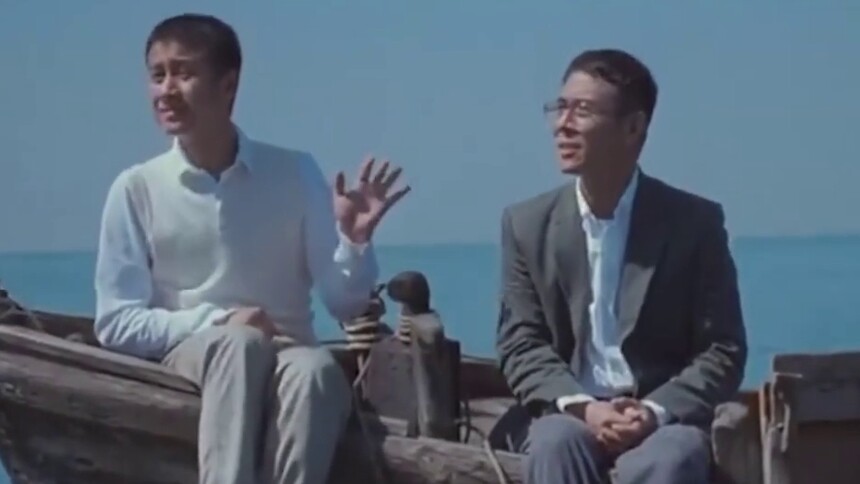 李连杰两个“儿子”，一个指挥半个娱乐圈，一个武功盖世没名声