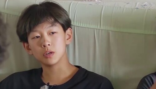 胡嘉豪同款内心活动来了，变形前辈郑耘昊指导新人