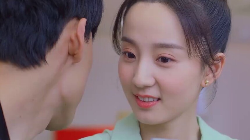 《拜托，请你爱我》第7集看点：裴呦呦帮易涵追阚迪 自己默默吃醋，绝了！