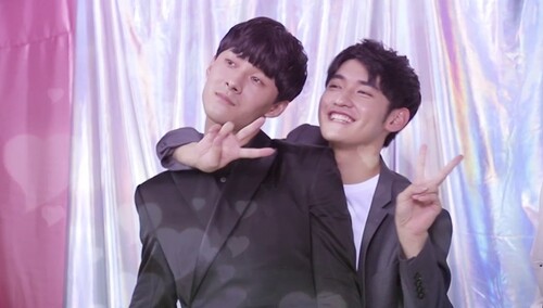 张雨剑高瀚宇吴崇轩在线“比美”  童心张雨剑搞笑上线