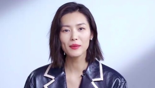 【Hi！时尚COSMO】和刘雯 一起发现李宇春少女心苏醒的原因