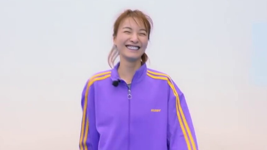 跑步乒乓加羽球！赵磊约会堪比体育课，吴昕“开心”得像个孩子！
