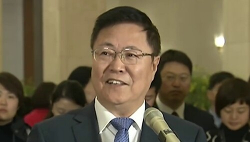 首场“委员通道”采访活动 王宁利委员：近视防控关键在一增一减