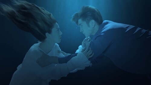 安菲海上遇袭击 叶海一言不合英雄救美