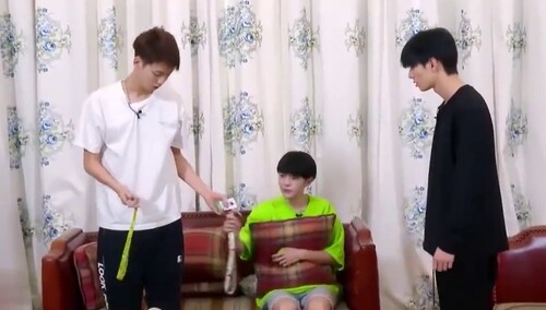 陈宥维脑力担当啊，机智找绳子