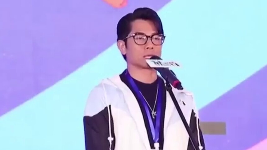 郭富城坚持体能锻炼状态好，自曝吃完火锅会自我惩罚