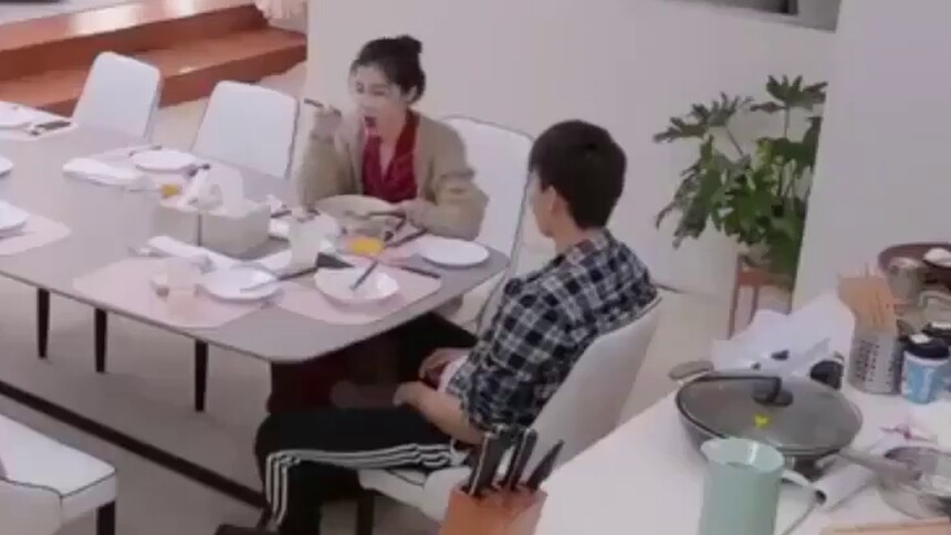柠檬精董浩然太酸 不爽问姐爱照顾人~
