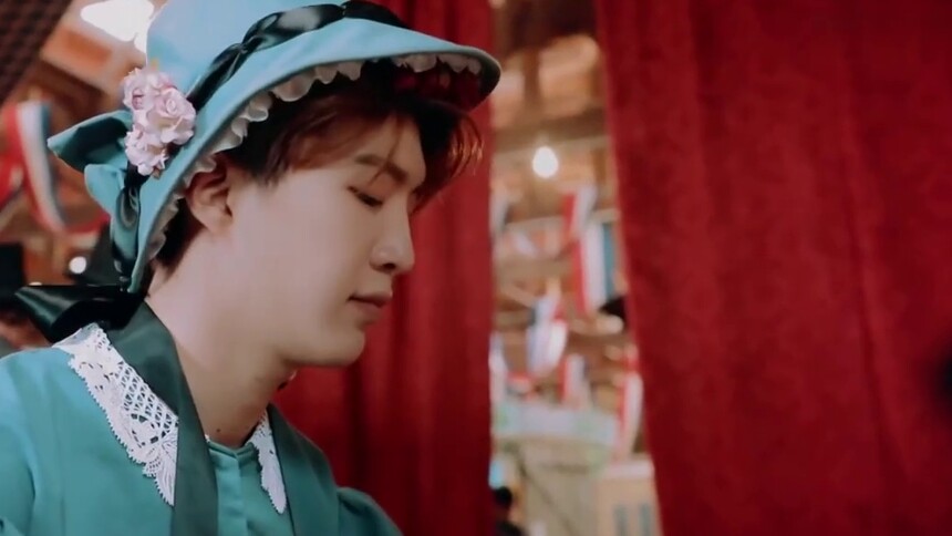 范丞丞穿女装弹钢琴，穿裙子都不减帅气的范丞丞绝了