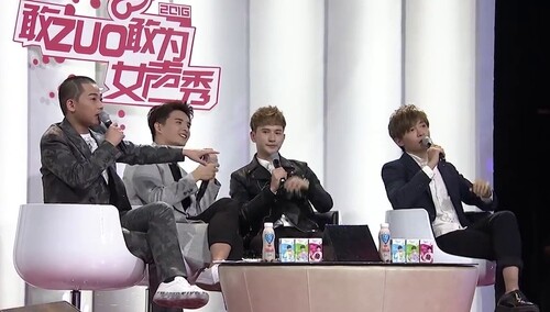 够劲爆！苏醒与至上励合现场开撕！场面火爆根本止不住