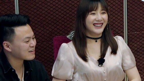 马剑越张杰办婚宴 爸爸爱女心切警告女婿