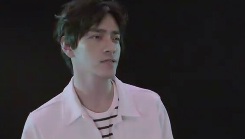 《全职高手之巅峰荣耀》曝主题曲MV 阿云嘎郑云龙演绎十年热爱